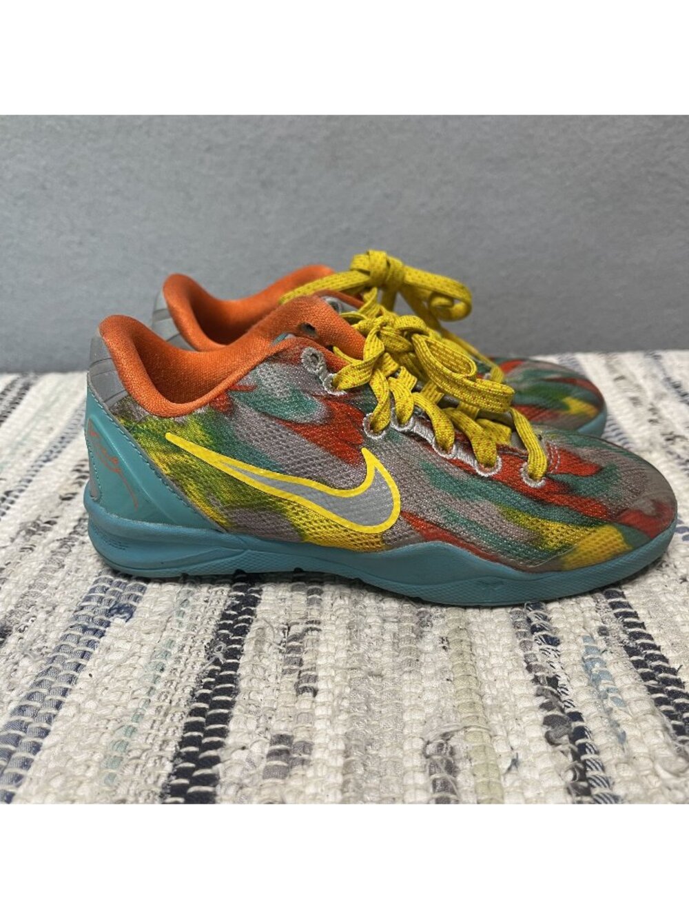 Nike Kobe 8 Protro Venice Beach PS Sneakers PreSchool Size 11.5C Multicolor